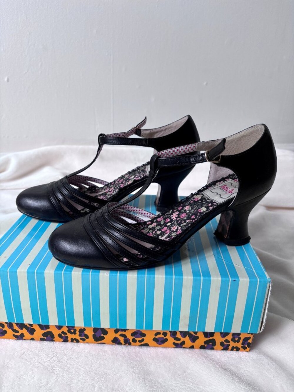 Bettie Page by Ellie Shoes BP254-LUCY Black Retro T-Strap Heels - Size 7